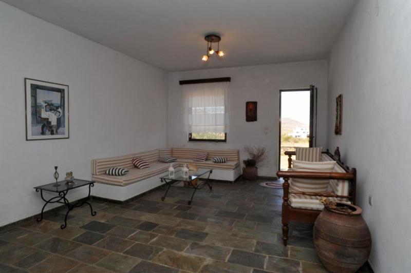 Tinos-cyclades Kechros